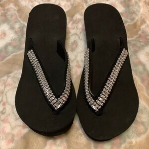 Foam sandals